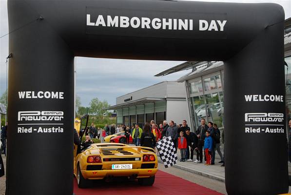 2019 lamborghini day 004